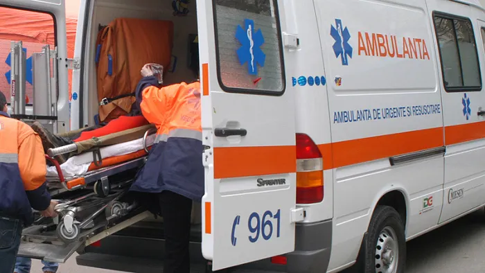 O tânără de 17 ani a murit în urma unui accident rutier