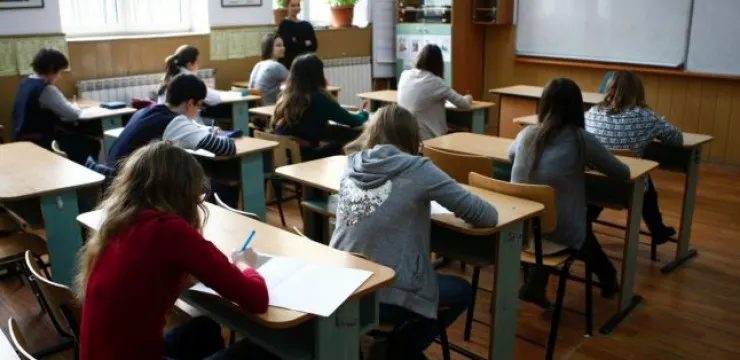 Viitorul Gorjului, în pericol. Tot mai puțini copii