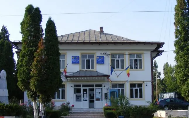 Un consilier local PSD și-a dat demisia pentru că s-au mărit salariile la Primăria Țicleni