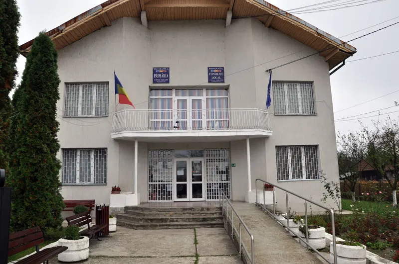 Bătaie la Consiliul Local din Fărcășești