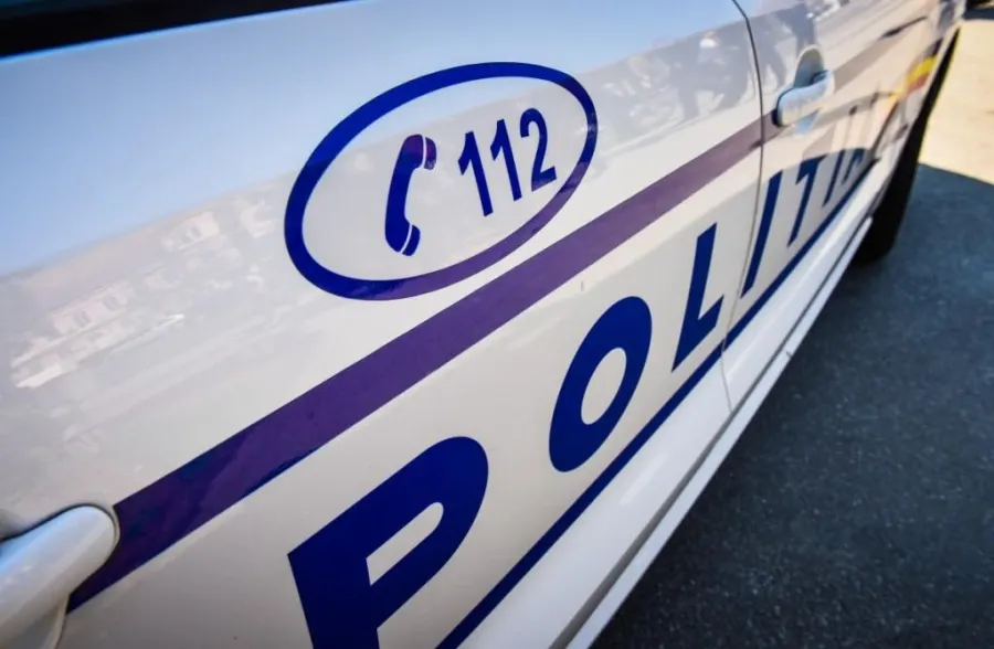 Bărbat din Novaci, evacuat din casă, după ce și-a agresat iubita de 19 ani