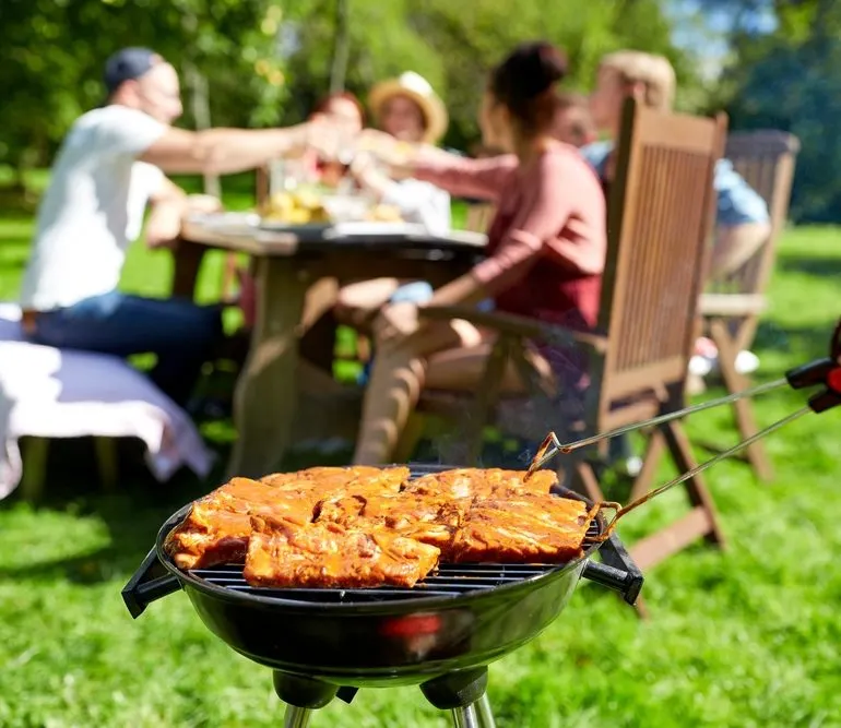 Un tânăr din Rovinari a distrus zona de picnic a orașului