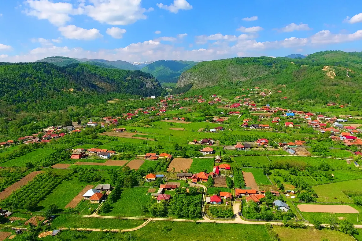 Cinci milioane de euro pentru turismul de la Baia de Fier