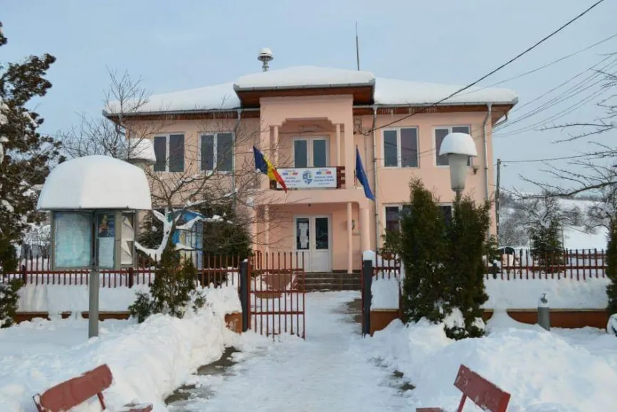 Un primar din Gorj a epuizat bugetul de salarii