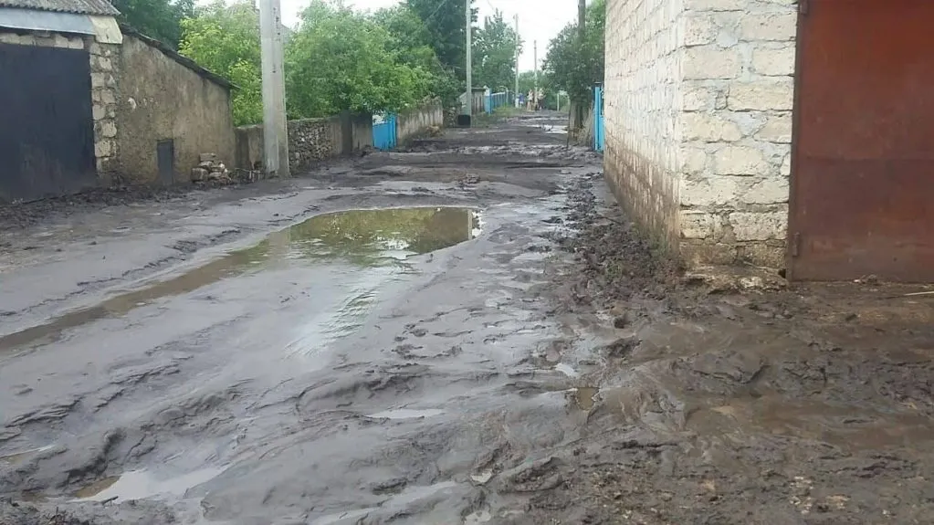 O comună din Gorj, afectată grav de ploi, grindină și vijelii