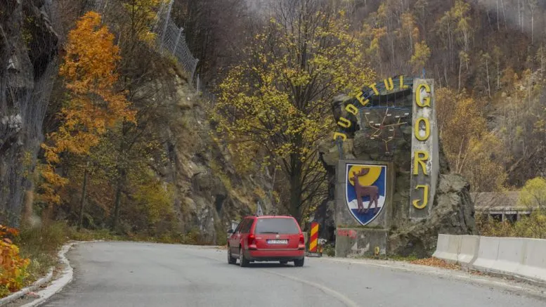 Căderi de pietre pe Defileul Jiului