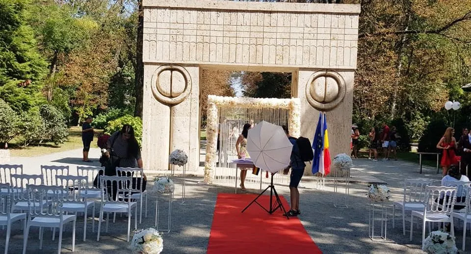 Regulament pentru nunțile de la Poarta Sărutului