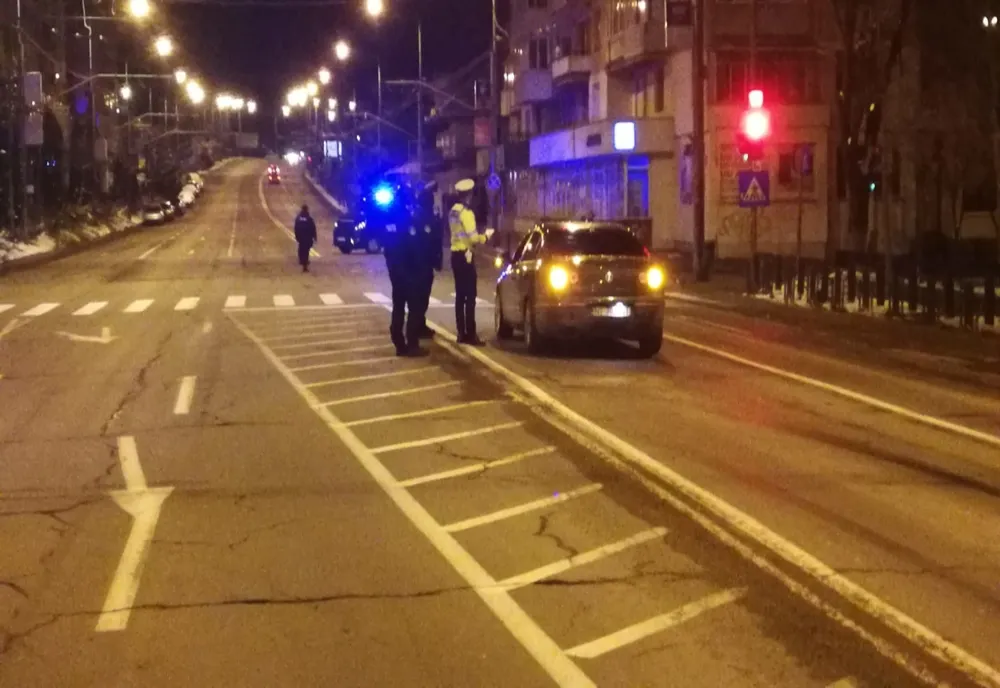 Tânăr gorjean, surpins noaptea la plimbare, deși ar fi trebuit să fie în izolare