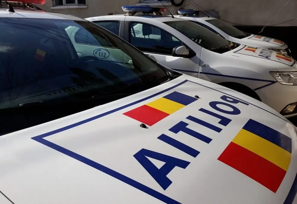 Trei tineri, reţinuţi pentru o tâlhărie în plină stradă, la Târgu Jiu