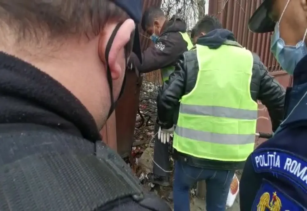 Percheziţii în Teleorman şi Gorj. Ce căutau poliţiştii