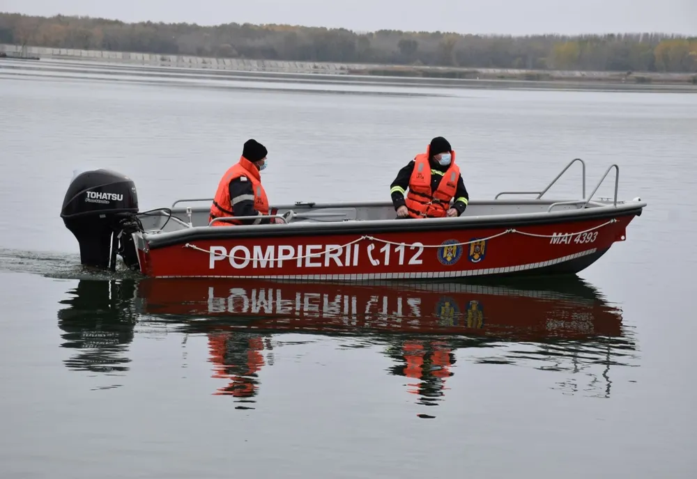 Gorj: A fost găsit trupul neînsufleţit al tânărului care a căzut dintr-o barcă, în râul Jiu