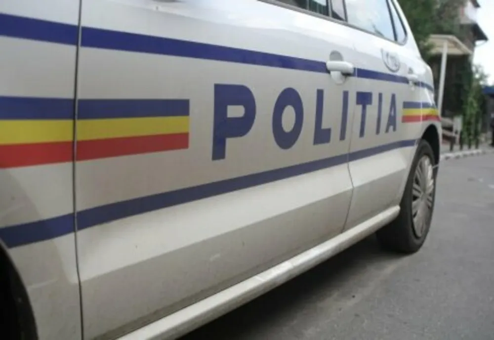 Microbuz implicat într-un accident, în Gorj