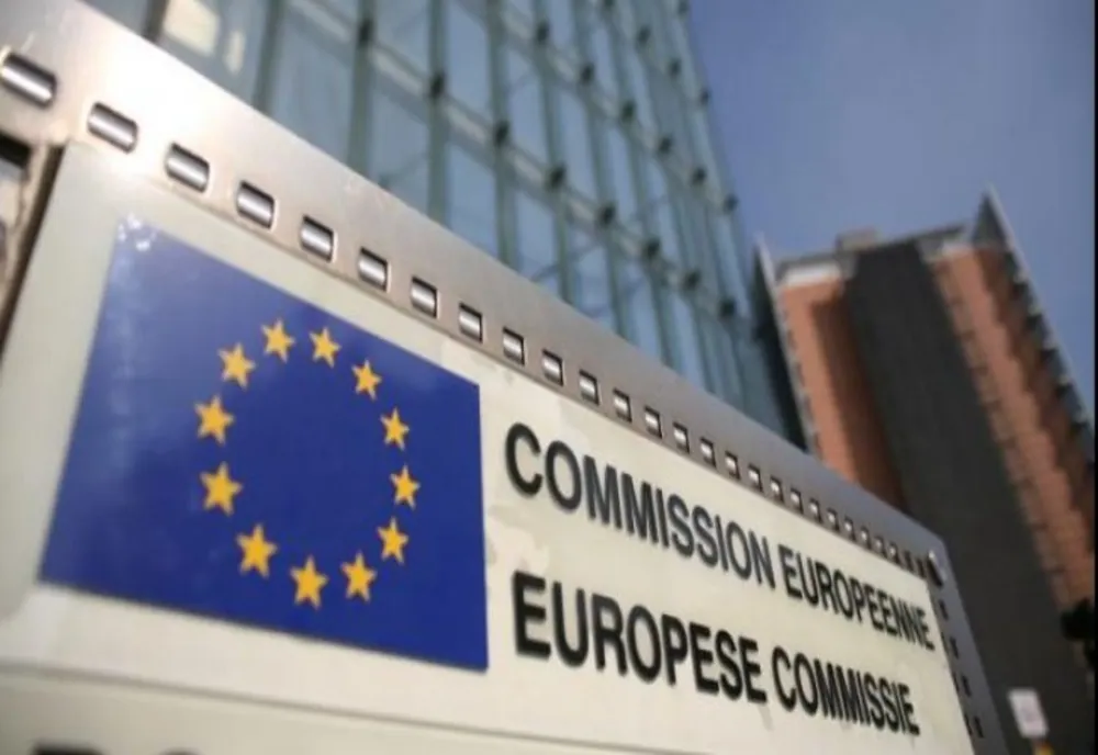 COMISIA EUROPEANĂ SOLICITĂ ROMÂNIEI SĂ REDUCĂ SARCINA ASUPRA PROFESIONIŞTILOR CARE DORESC SĂ FURNIZEZE SERVICII TEMPORARE ŞI OCAZIONALE