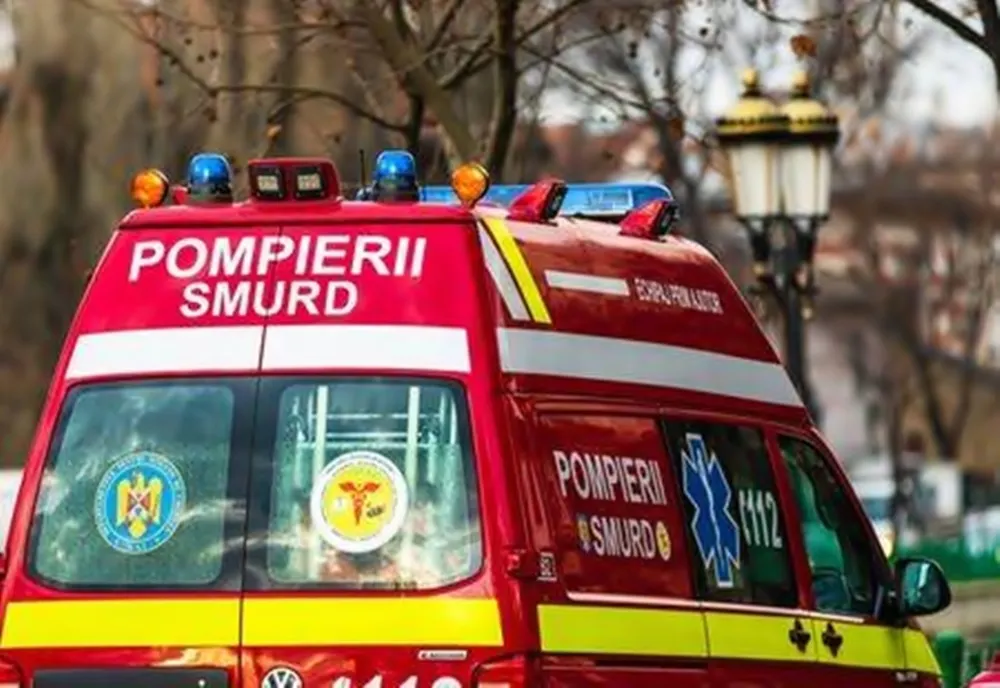 Copil de 15 ani, cu arsuri pe 90% din corp după ce s-a urcat pe un vagon şi s-a electrocutat