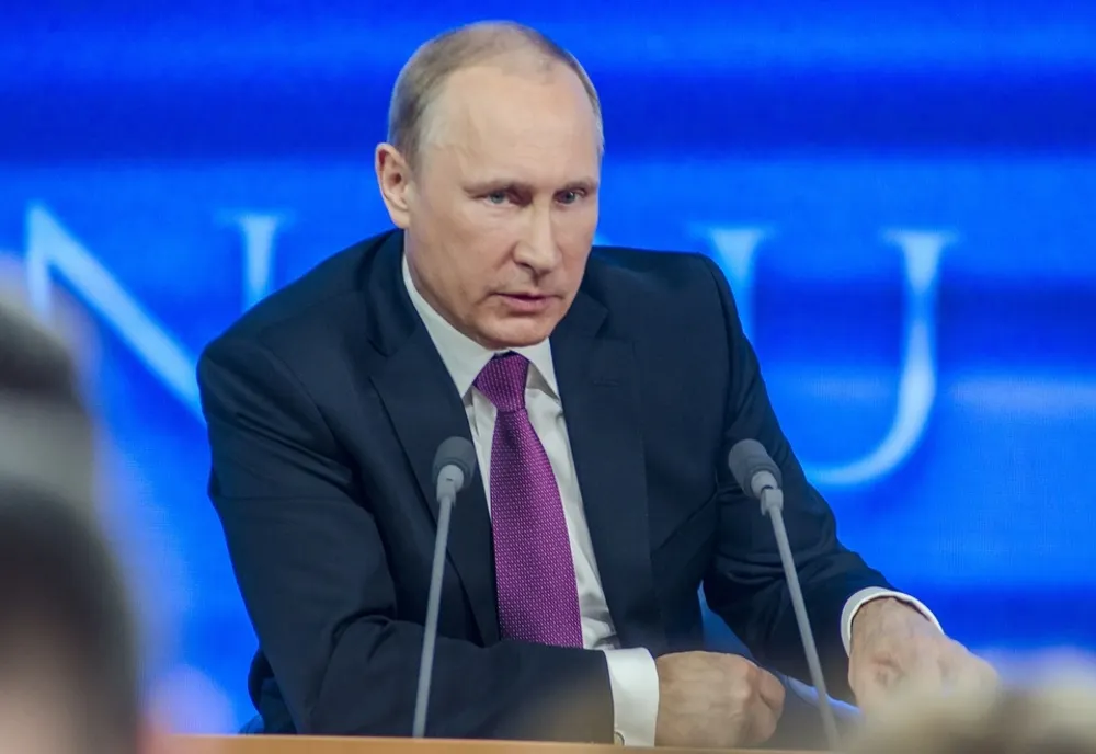 TRUMP ÎL NUMEȘTE PE PUTIN ”ABSOLUT NEBUN” DUPĂ CEL MAI AMPLU ATAC RUS ASUPRA UCRAINEI 