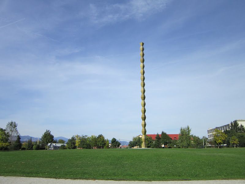 Paul Stănescu vrea Coloana Infinitului la Palatul Parlamentului