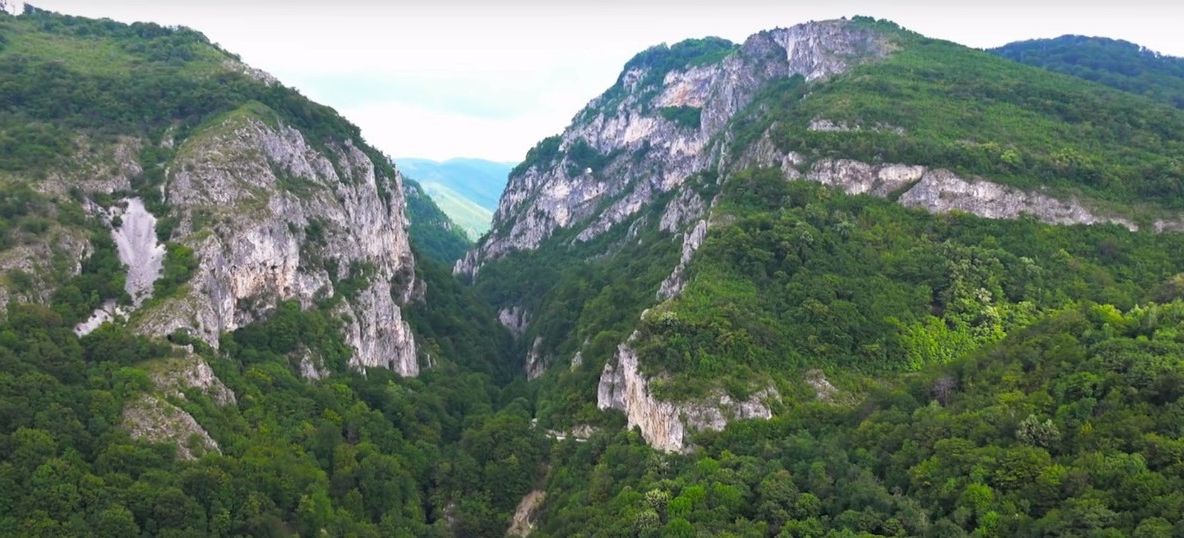 Mai puțini turiști în munții din Gorj. Bugetarii au preferat marea