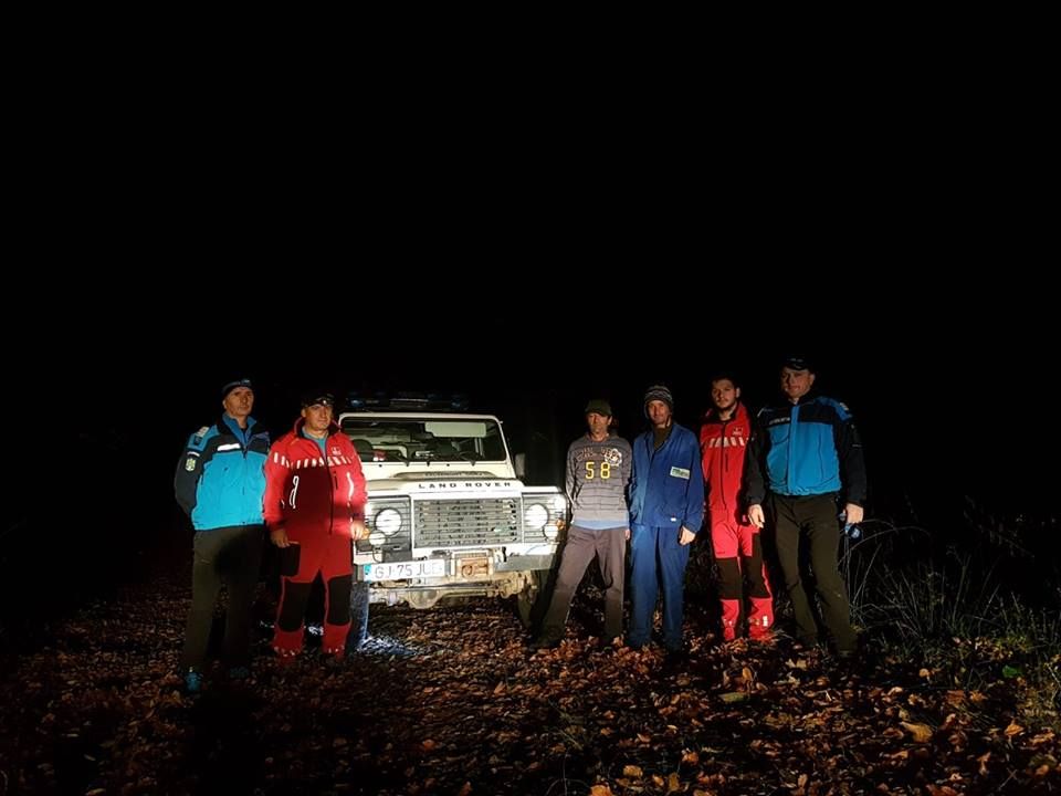 Culegători de ciuperci, recuperați din munți de salvamontiști