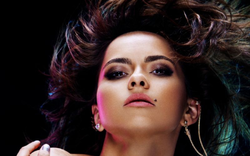 Concert Inna la Târgu Jiu: Câți bani cheltuie Primăria cu spectacolul de 1 decembrie