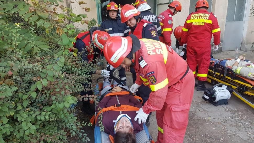 Exercițiu de cutremur: Pompierii gorjeni, peste 48 de ore în dispozitiv