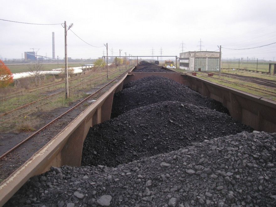 Hoți de cărbune, prinși în gară la Plopșoru