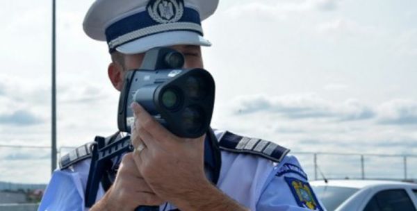 Șeful ”mascaților” gorjeni a rămas fără permis: Avea 170 de kilometri pe oră