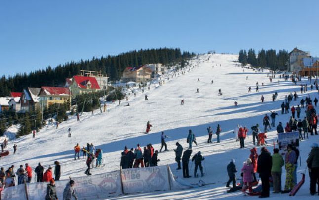 Peste 100.000 de turiști au ajuns în această iarnă la Rânca