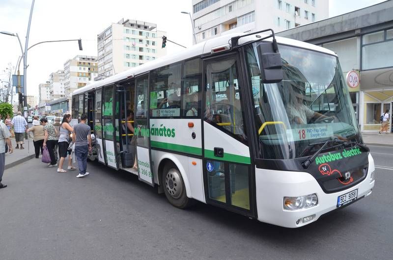 Autobuze de 12 milioane de lei vor circula pe străzile din Târgu Jiu