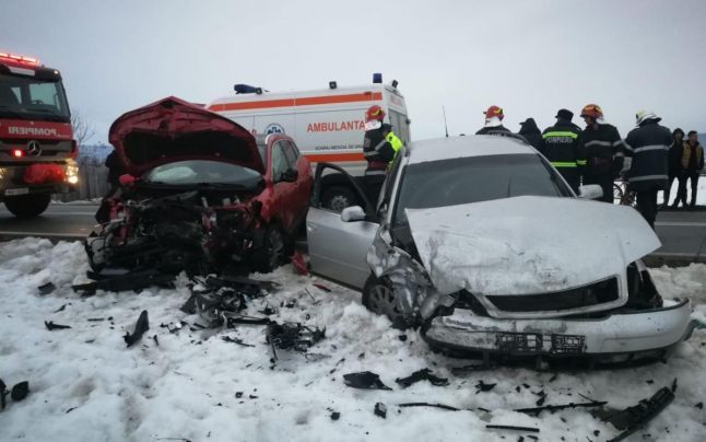 Accident cu opt victime la Bengești
