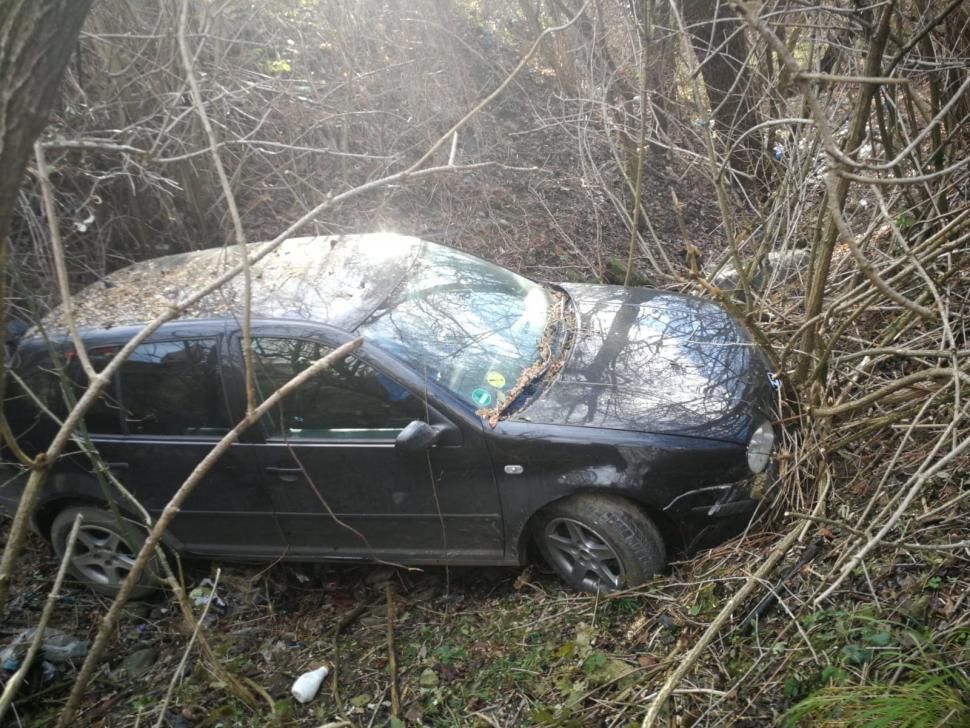 Accident cu doi răniți, printre care și un copil, la Lelești