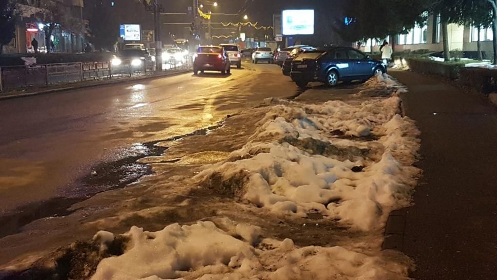 Parcări plătite, nedeszăpezite în Târgu Jiu