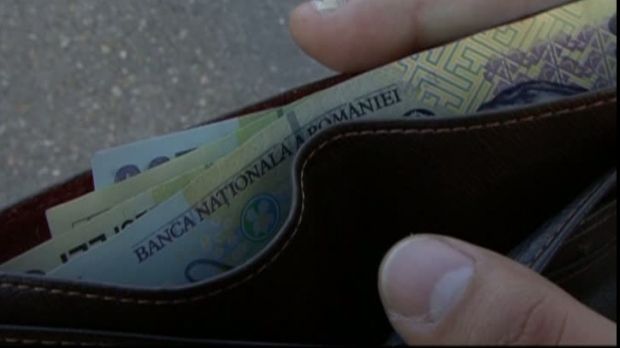 Ce-a făcut o femeie din Prigoria după ce a găsit un portofel plin cu bani