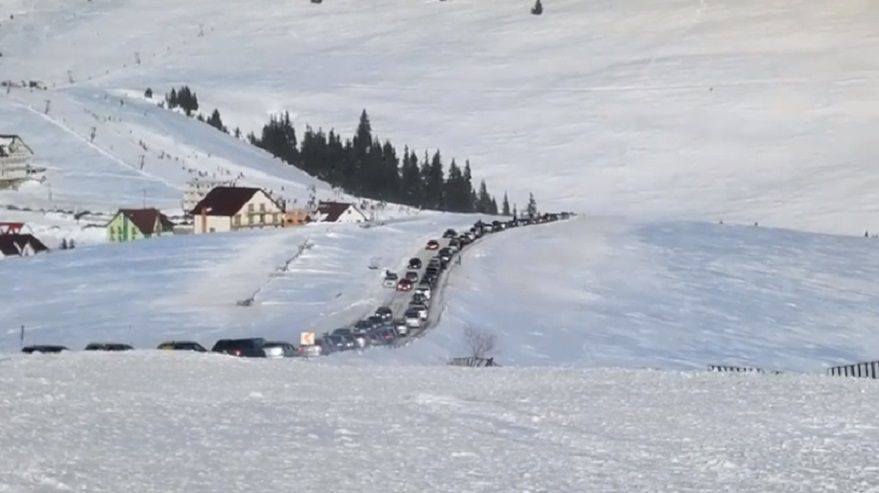 S-a reluat traficul pe drumul spre Rânca
