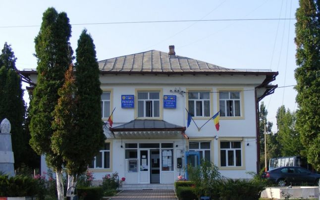 Un consilier local PSD și-a dat demisia pentru că s-au mărit salariile la Primăria Țicleni