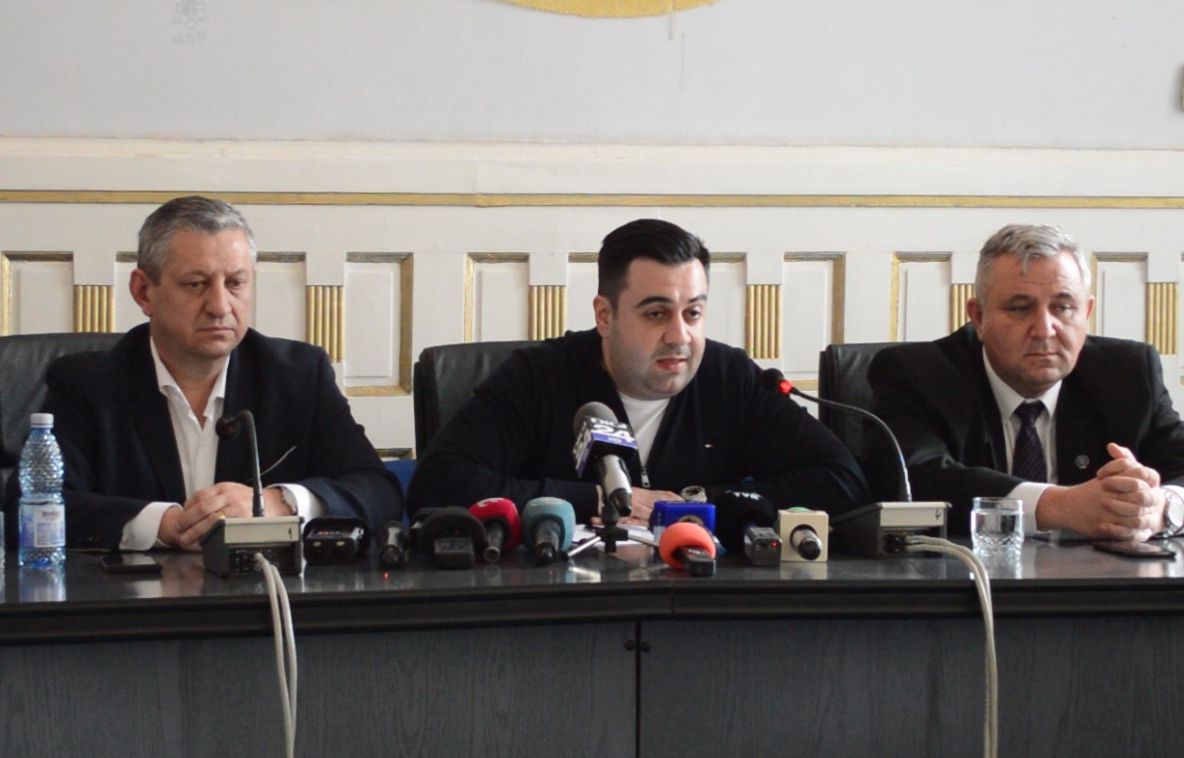 Ministrul Transporturilor a făcut promisiuni ”kilometrice” la Târgu Jiu