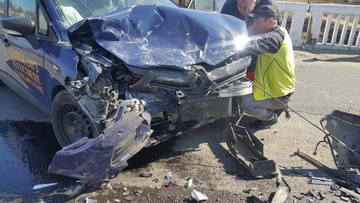 Accident la Vârț, în Gorj! Un șofer a ajuns la spital