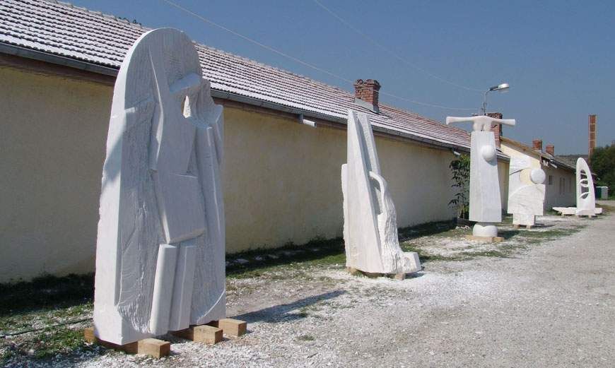 Scandaluri culturale la Târgu Jiu: Tabăra de sculptură, anulată!