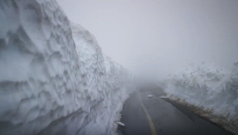 Între munți de zăpadă. Cum arată Transalpina | VIDEO
