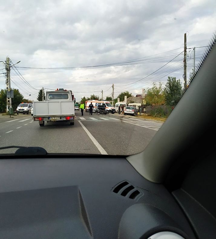 Tânăr din Gorj, implicat într-un accident rutier cu 6 răniți