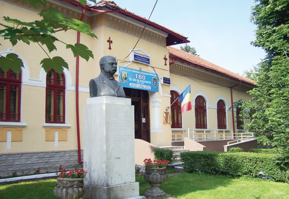 Mic incendiu la o școală din Târgu Jiu. Elevii unei clase au fost evacuați