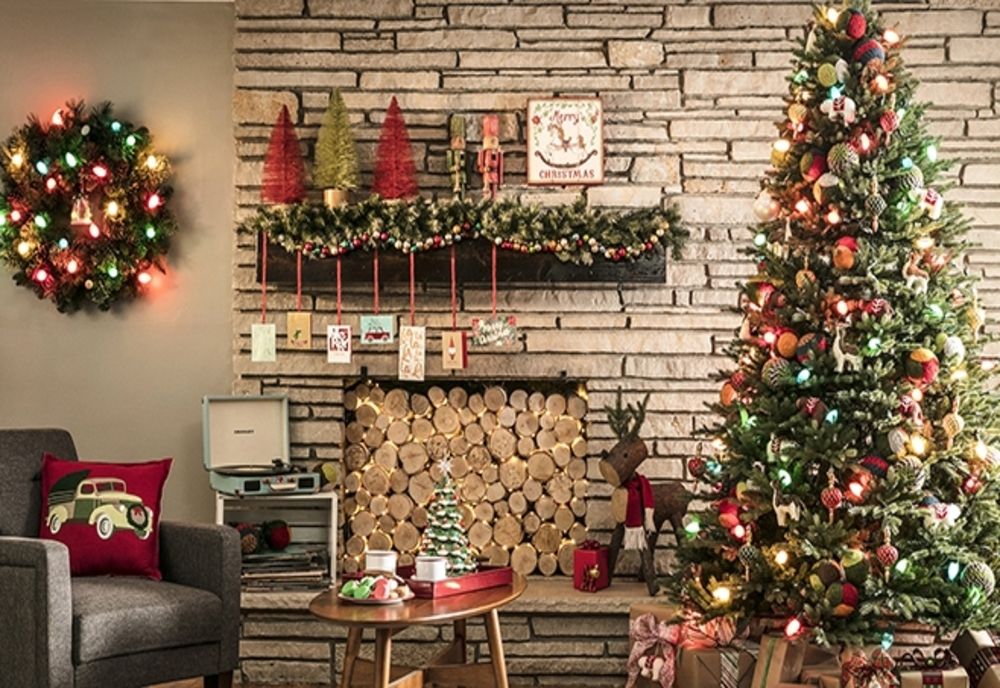 Sfaturile pompierilor gorjeni pentru cei care împodobesc bradul