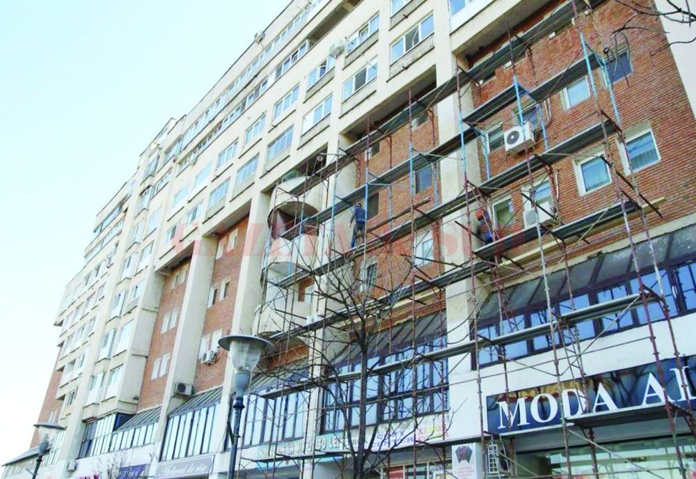 Blocuri din Târgu Jiu, reabilitate termic. Primăria a făcut publică lista