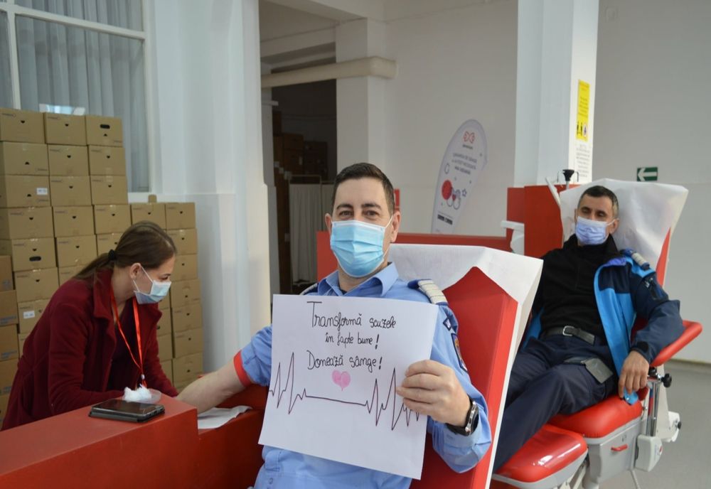 Jandarmii din Gorj donează sânge