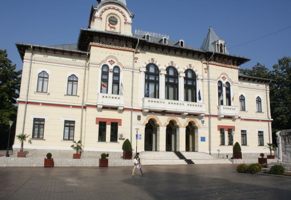 Înghesuială pentru postul de prefect de Gorj. 12 dosare depuse de membrii USR