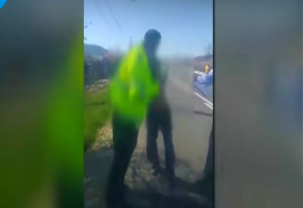 Scene revoltătoare filmate pe stradă, în localitatea Bolboși din Gorj