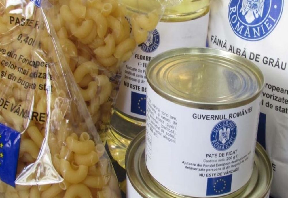 Peste 1.500 de oameni din Târgu Jiu primesc alimente şi produse de igienă