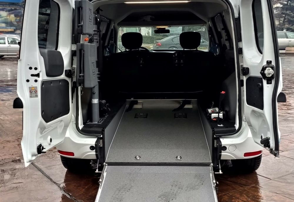 Taxi social, la Târgu Jiu