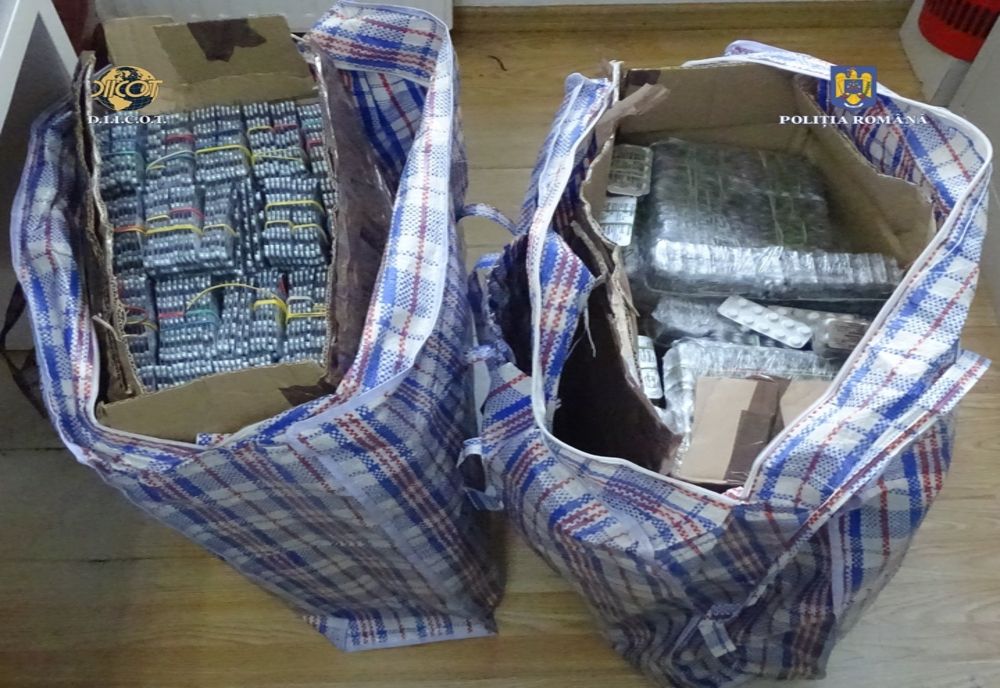 Gorj: Prins în flagrant în timp ce încerca să trimită droguri în Norvegia (VIDEO)