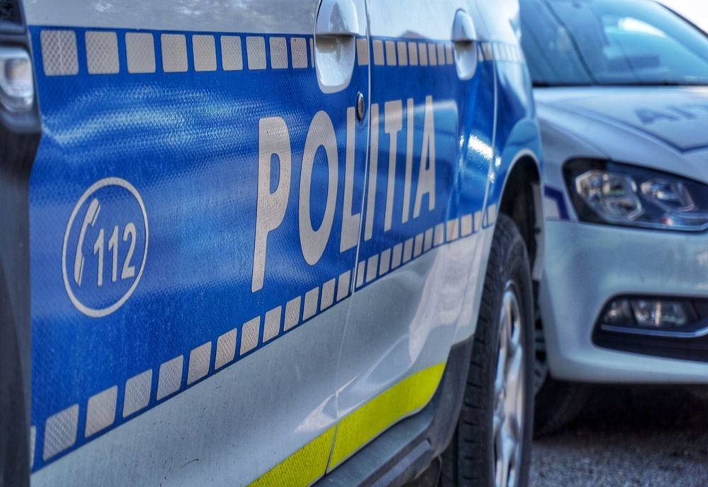 Gorj: Un tânăr, care avea cuţit la el, săltat de poliţie după ce a bătut alte trei persoane, la Bâlteni