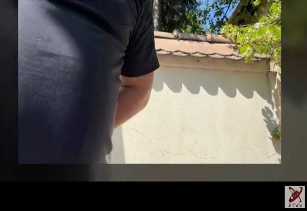 Echipa Realitatea, filată în timp ce îl aștepta pe Coldea VIDEO